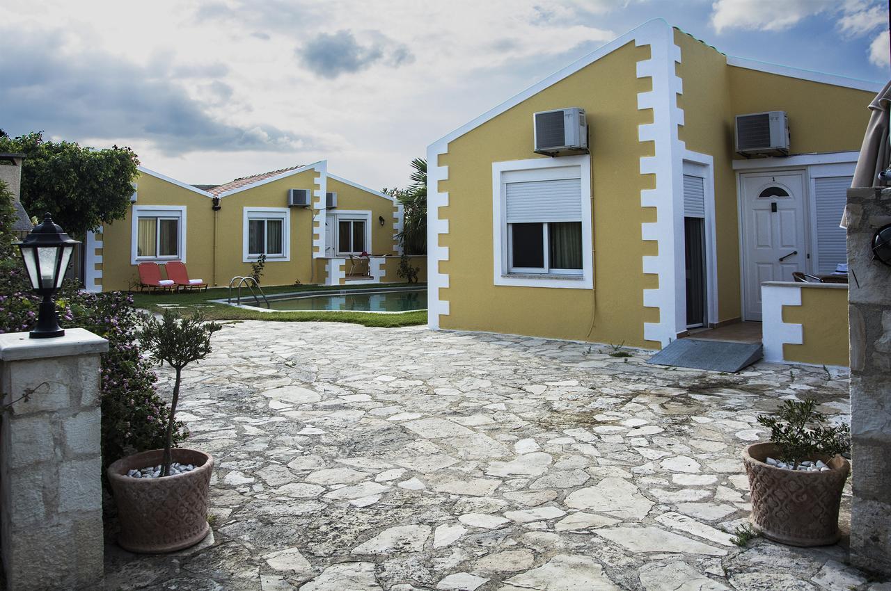 Plakalona Apartments Exopoli Zewnętrze zdjęcie